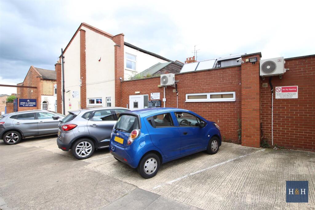 Main image of property: ROOM TO RENT, CRAVEN STREET, THE MOUNTS - NN1