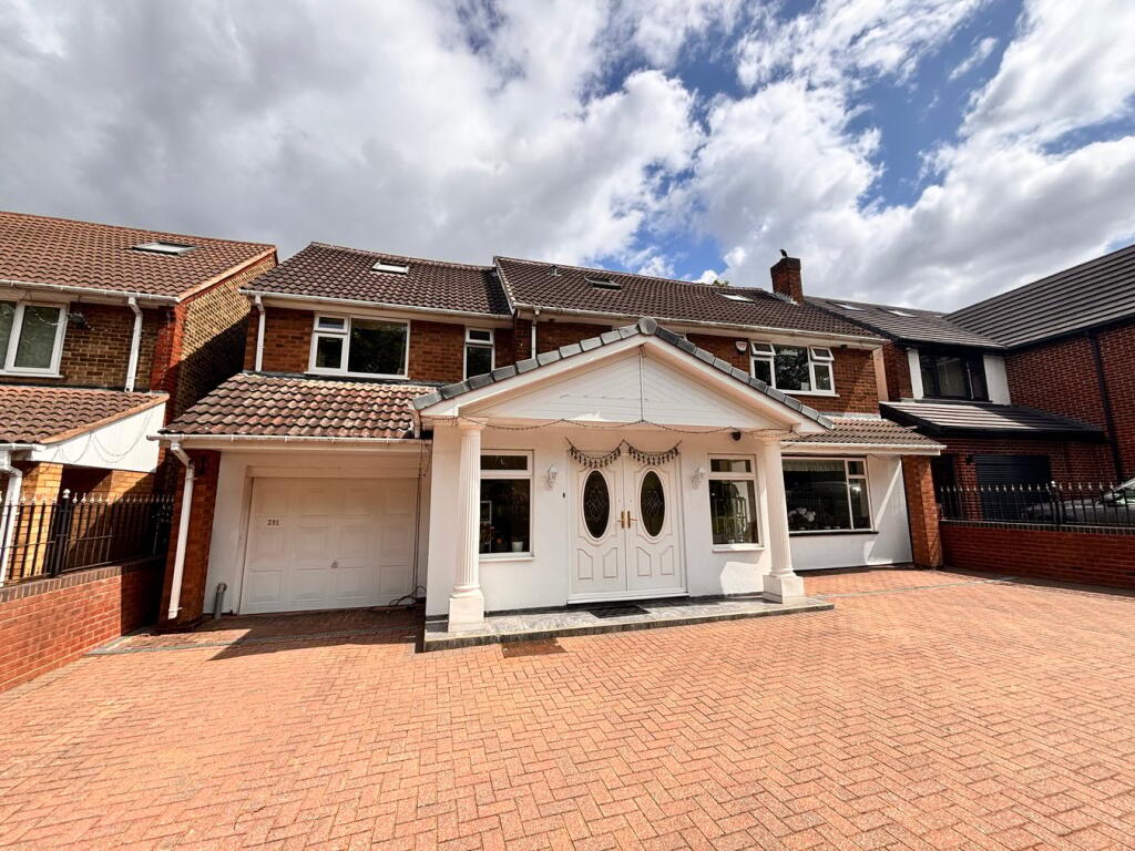 6-bed detached on Birmingham Road, Walsall, WS5, £775,000