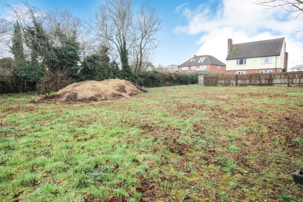 Main image of property: Land To The Rear Of 73 Leighton Road, Toddington, Bedfordshire, LU5