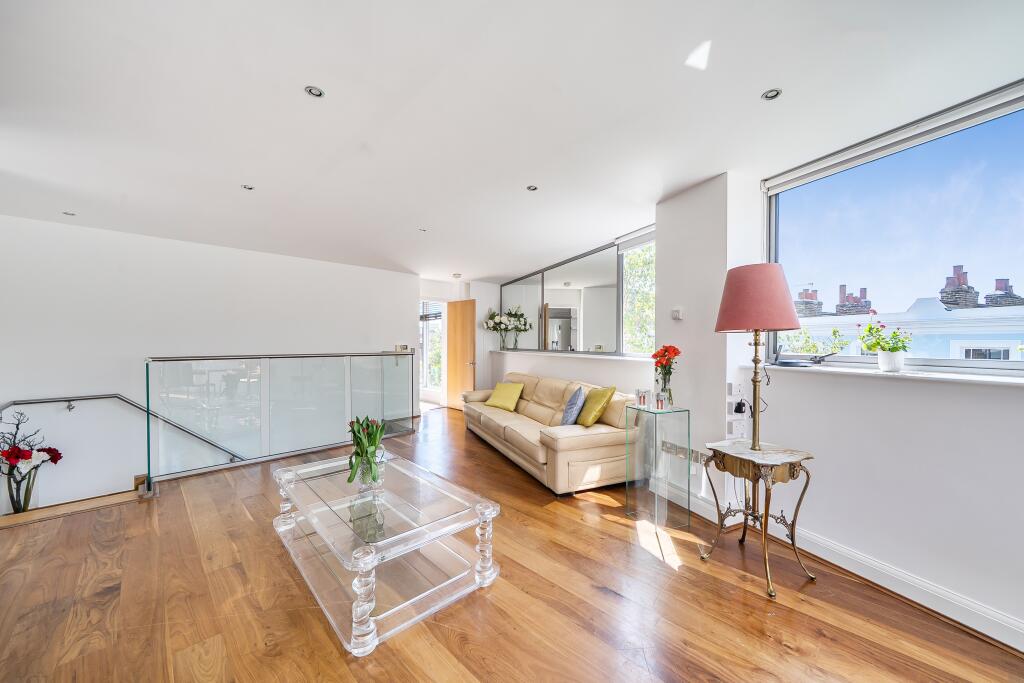 Apartment in London - View 4