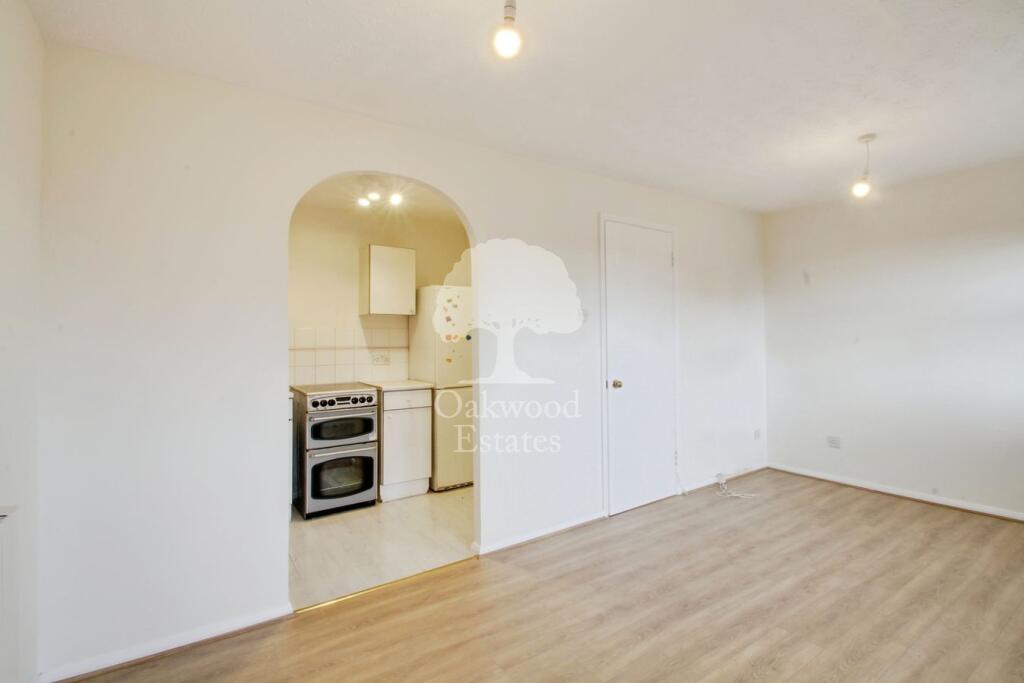 Apartment in Slough - View 2