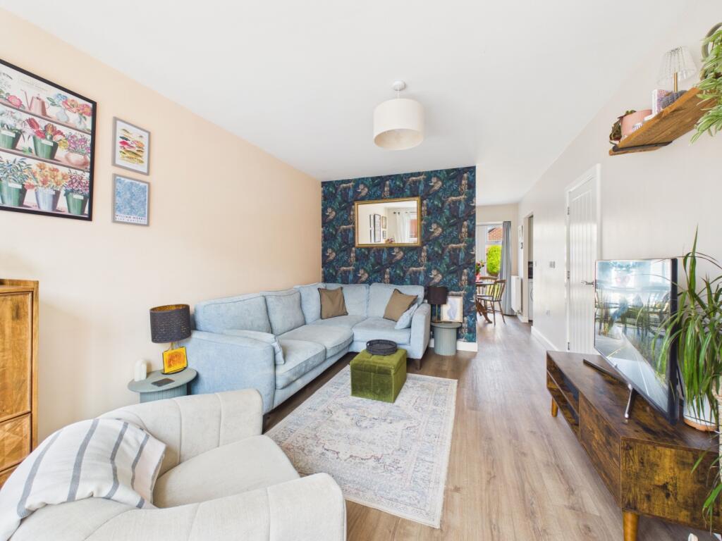 House in Northampton, Boughton - More