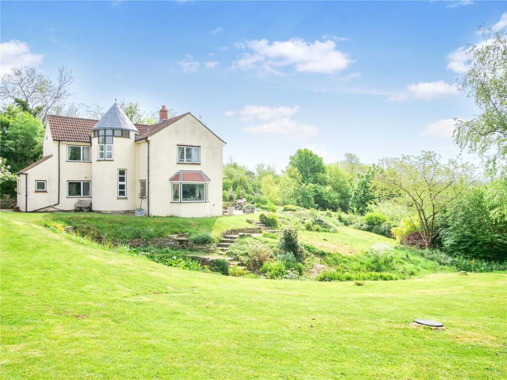 Main image of property: 3 bedroom detached property with development potential - Regil