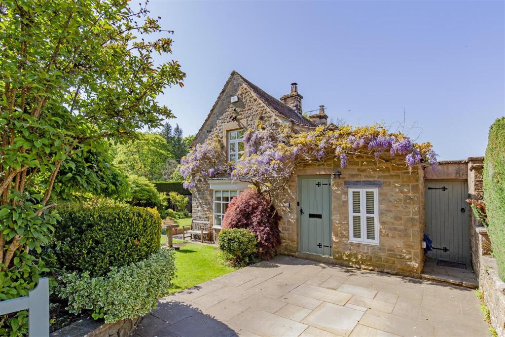 Main image of property: Eaton Hill, Baslow, Bakewell
