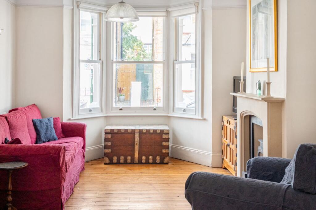 House in London - View 5