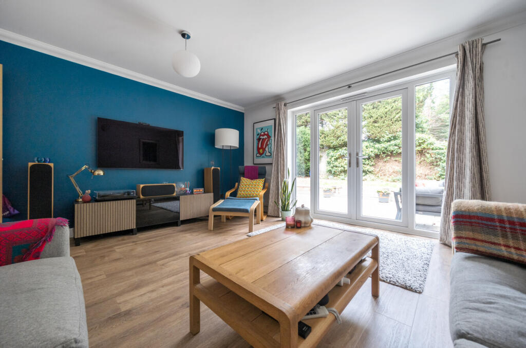 House in Guildford - View 5