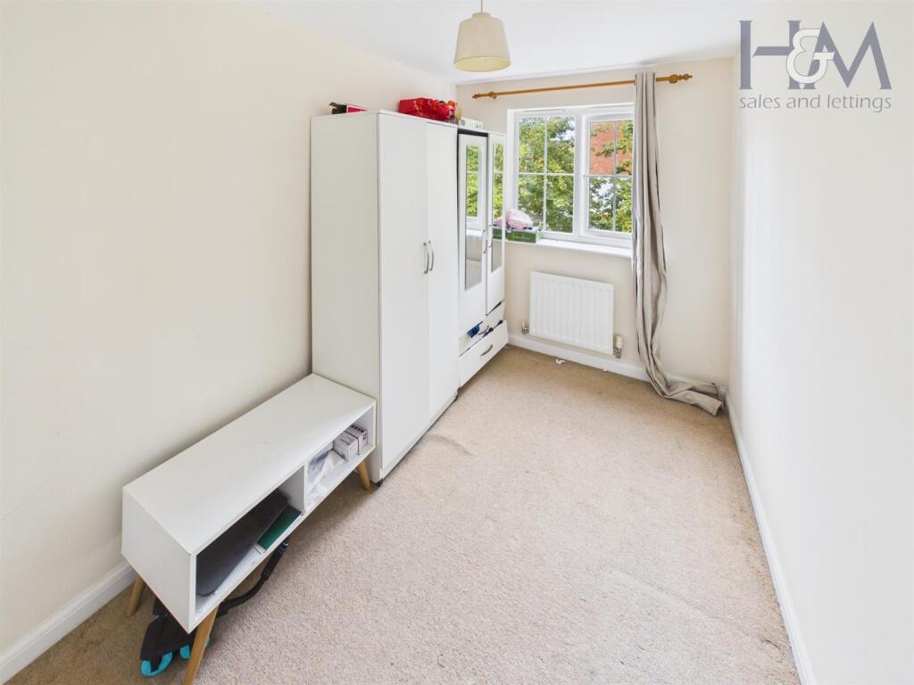 Apartment in Stevenage - More