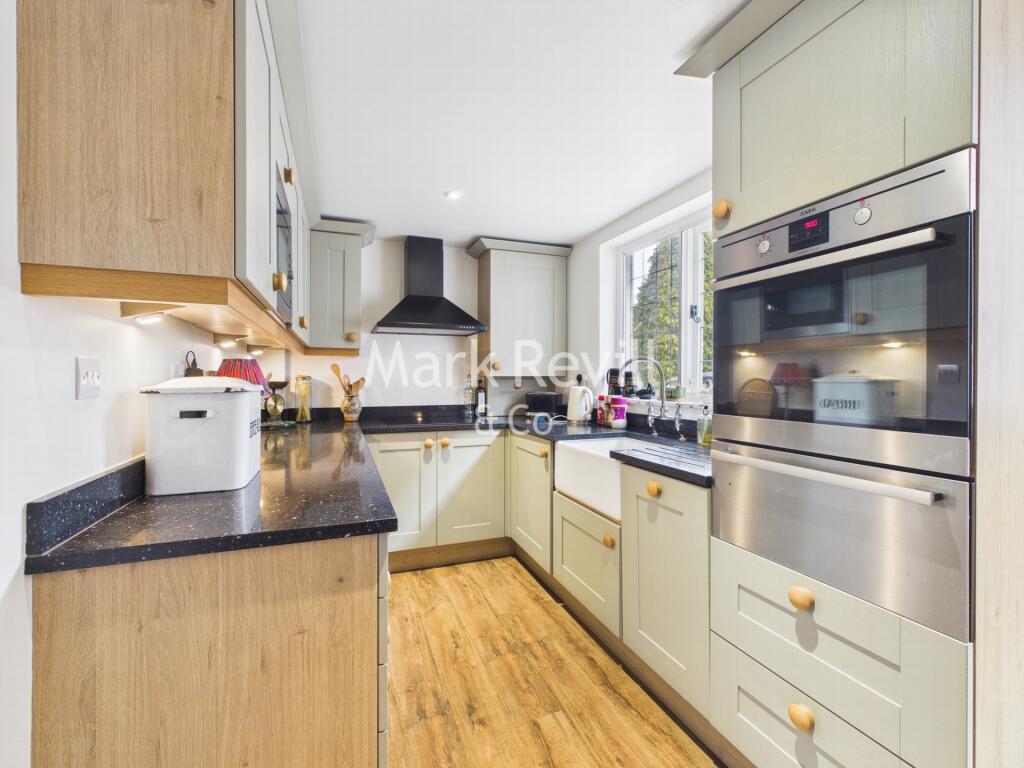 Old Place, High Street, Lindfield, RH16 photo 2