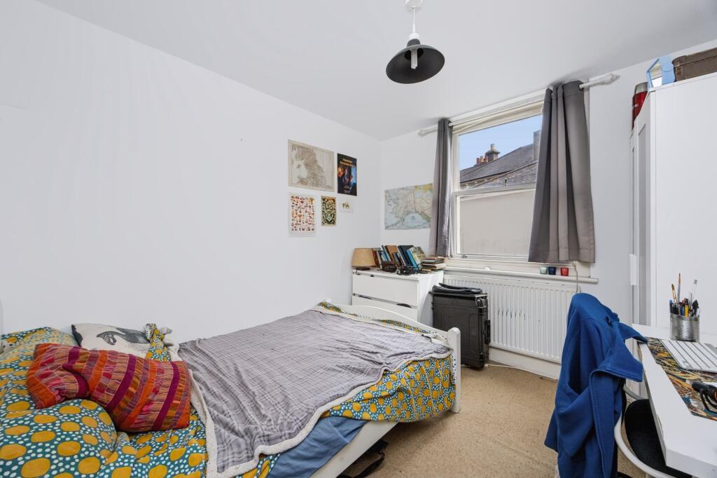 Compton Avenue, Brighton, BN1 - More
