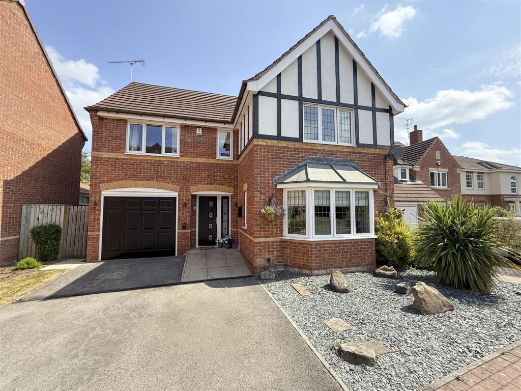 Main image of property: Stockarth Place, Oughtibridge, S35