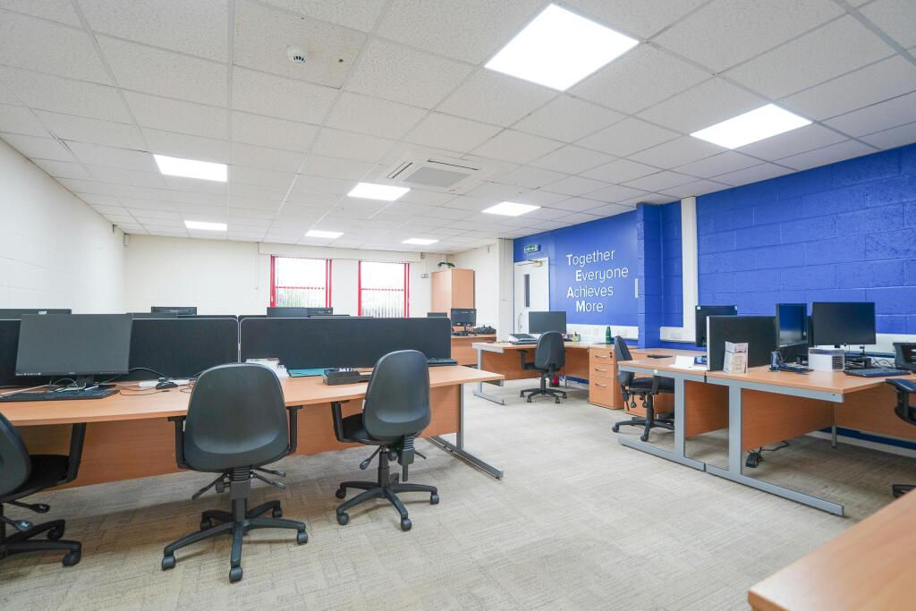 Seven Stars Ind Est-12.jpg