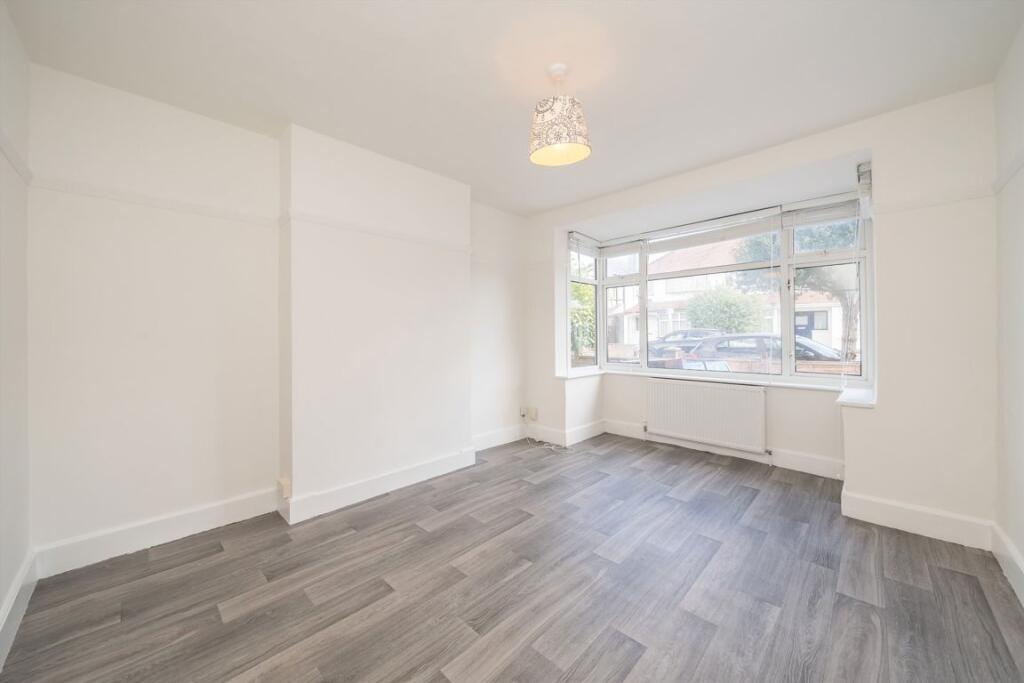 House in Twickenham - View 2