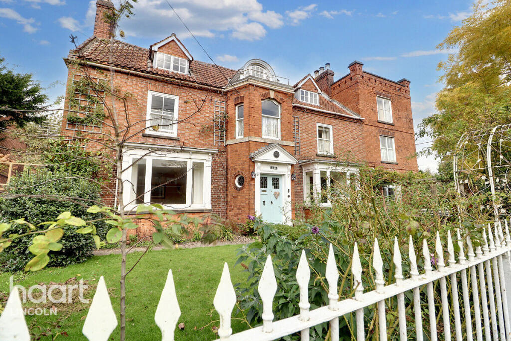 Main image of property: High Street, Reepham