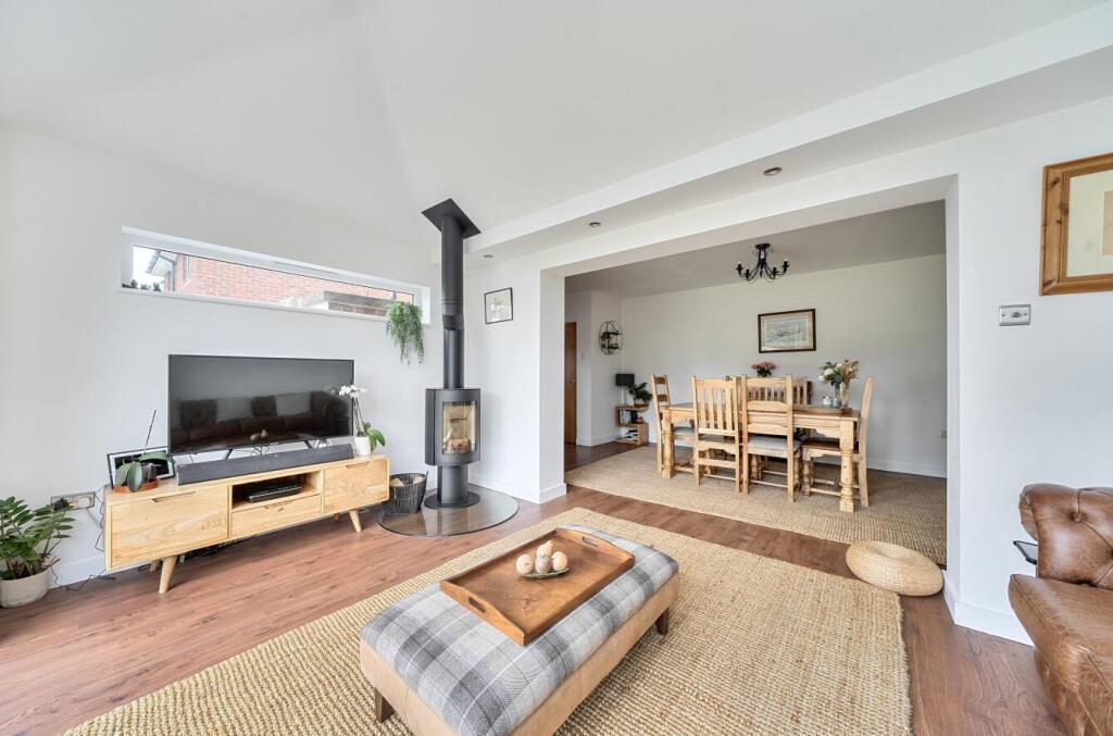 House in Northampton - View 3
