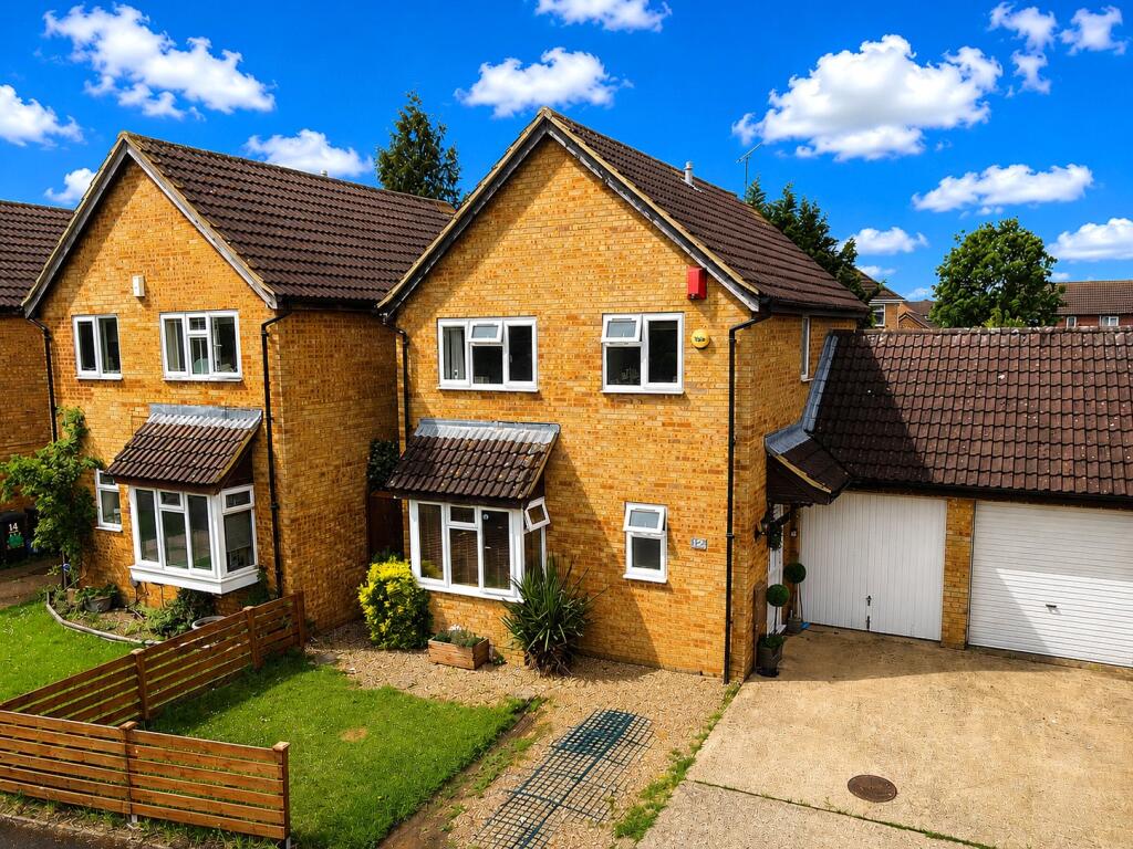 Main image of property: Ravenhill Way, Luton, Bedfordshire, LU4
