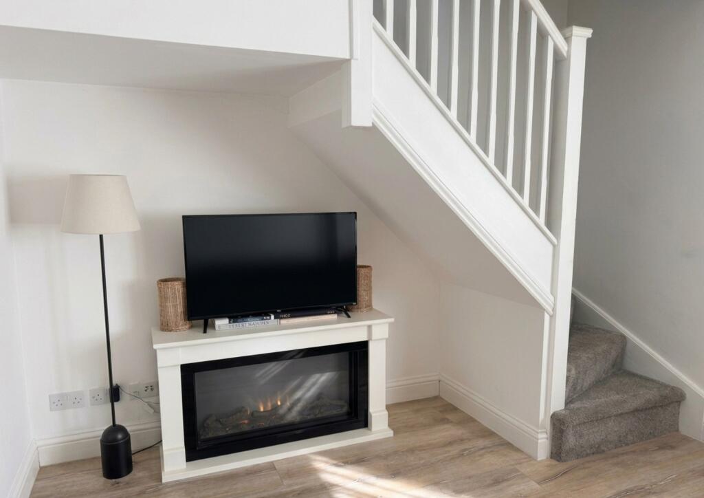 4 Fairfax Cottage, Pembury Road, Tunbridge Wells, TN2 3QS photo 4
