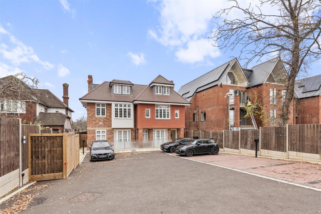 Main image of property: Bromley Road, BR3