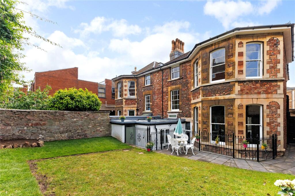 House in Bristol, Clifton - View 4