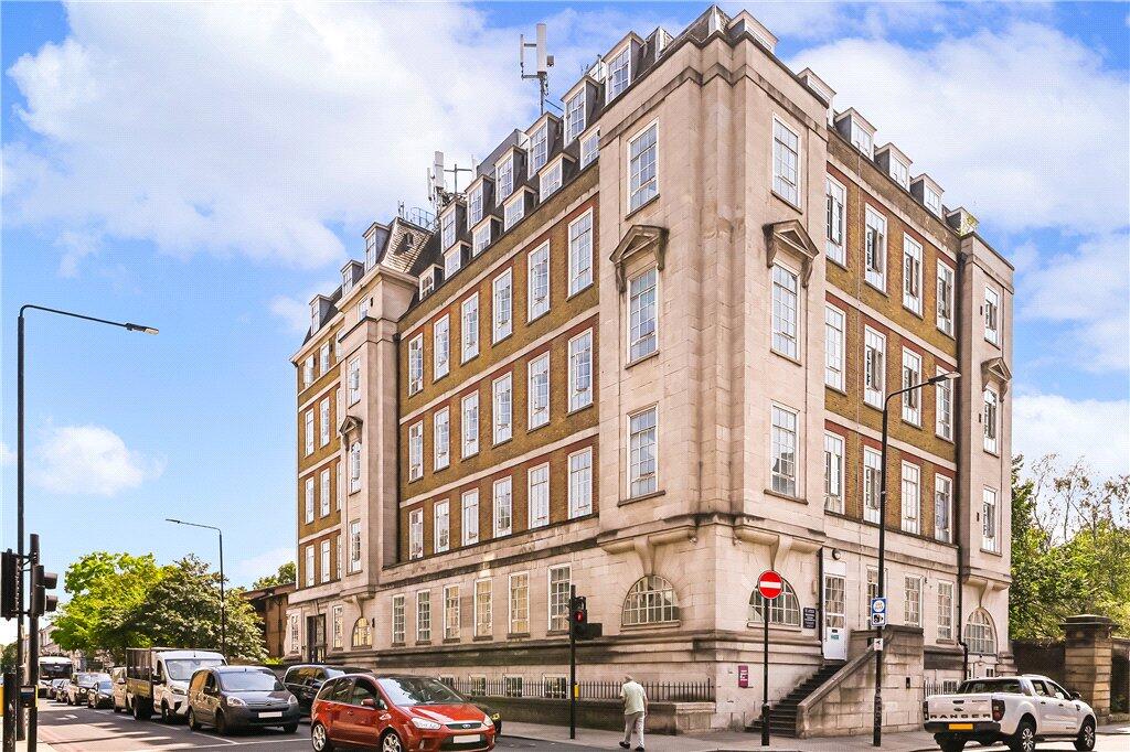 Apartment in London - More