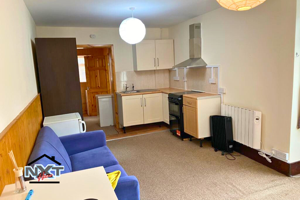 Capworth Street, London, E10 photo 3