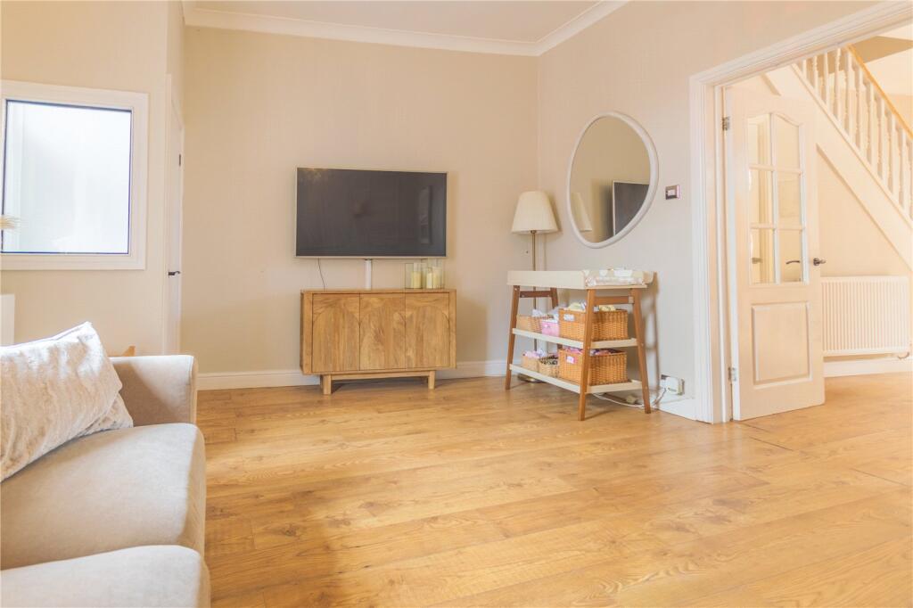 House in Oldham, Greater Manchester - View 5