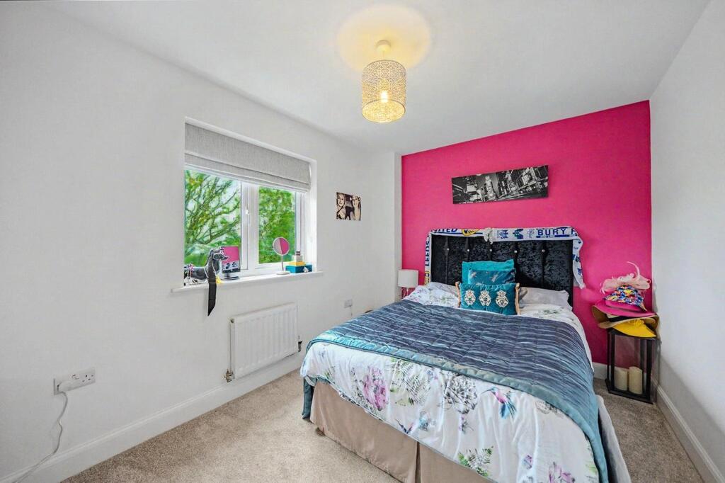 House in Bradford, West Yorkshire - View 5