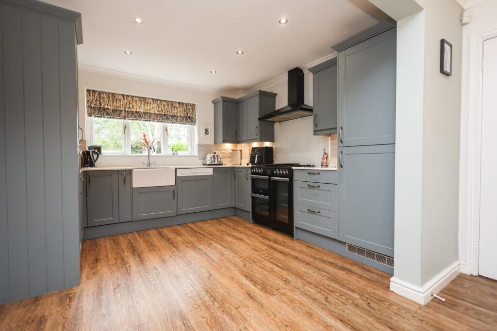 Beech Farm Croft, Birmingham, B31 2LG photo 5