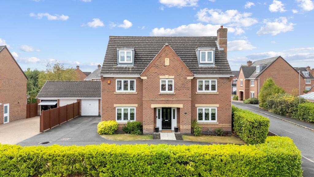 Main image of property: Arizona Crescent, Great Sankey, WA5