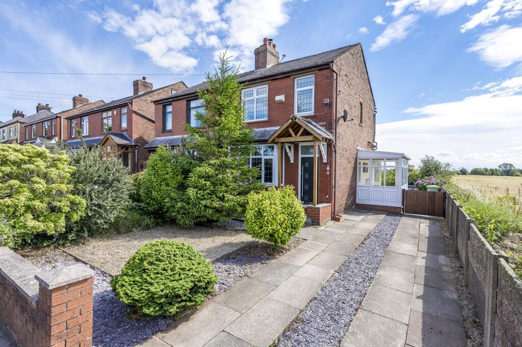Main image of property: Garswood Road, Ashton-in-makerfield, Wigan, Greater Manchester. WN4 0XH