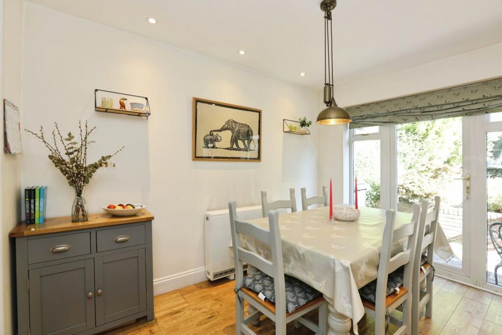 House in Tonbridge - View 4