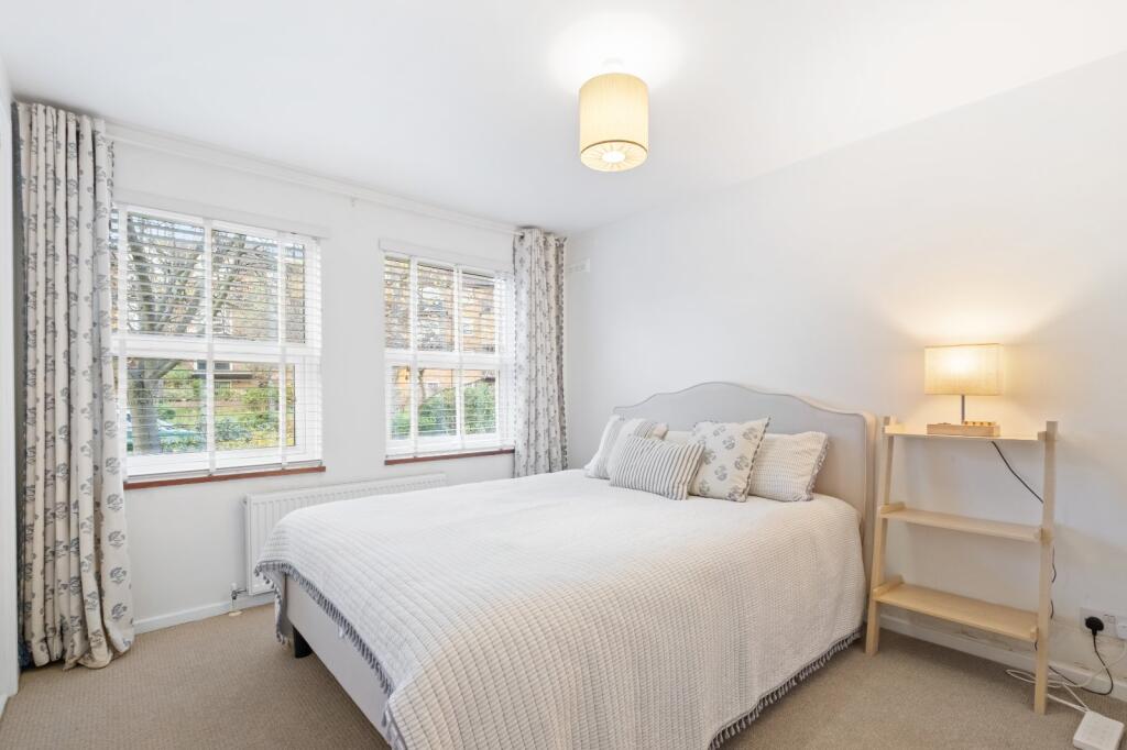 Apartment in London - View 5