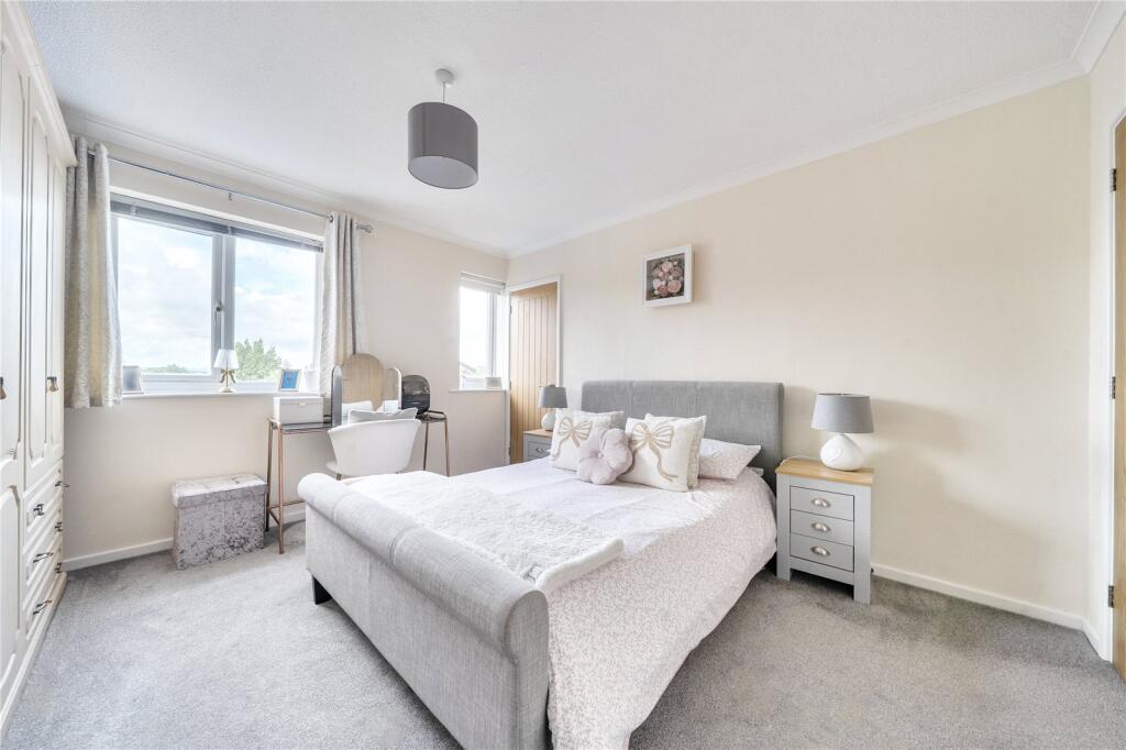 Holcombe Drive, Llandrindod Wells, Powys, LD1 - More
