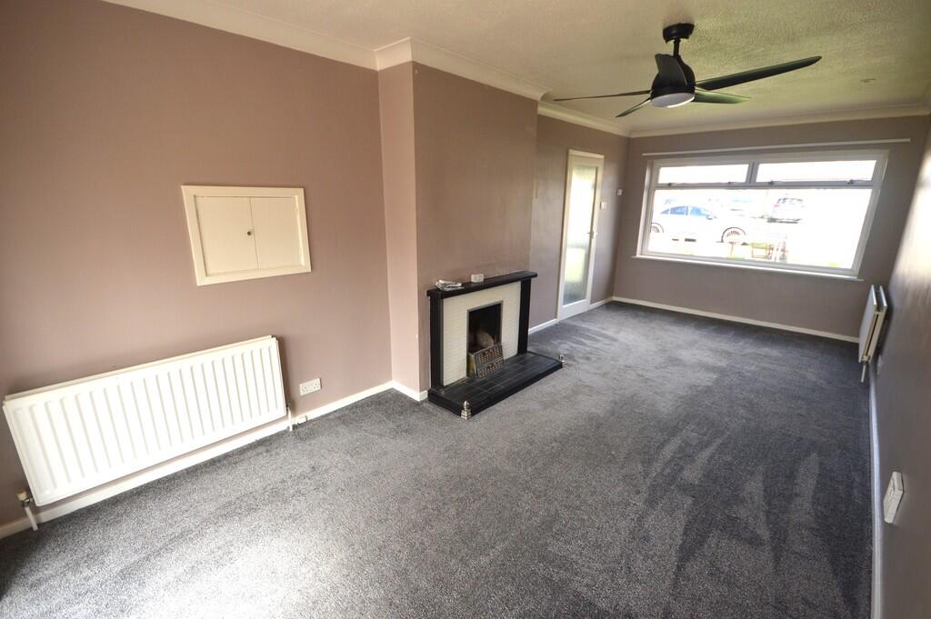 Weeley Road, Aingers Green, Great Bentley photo 3