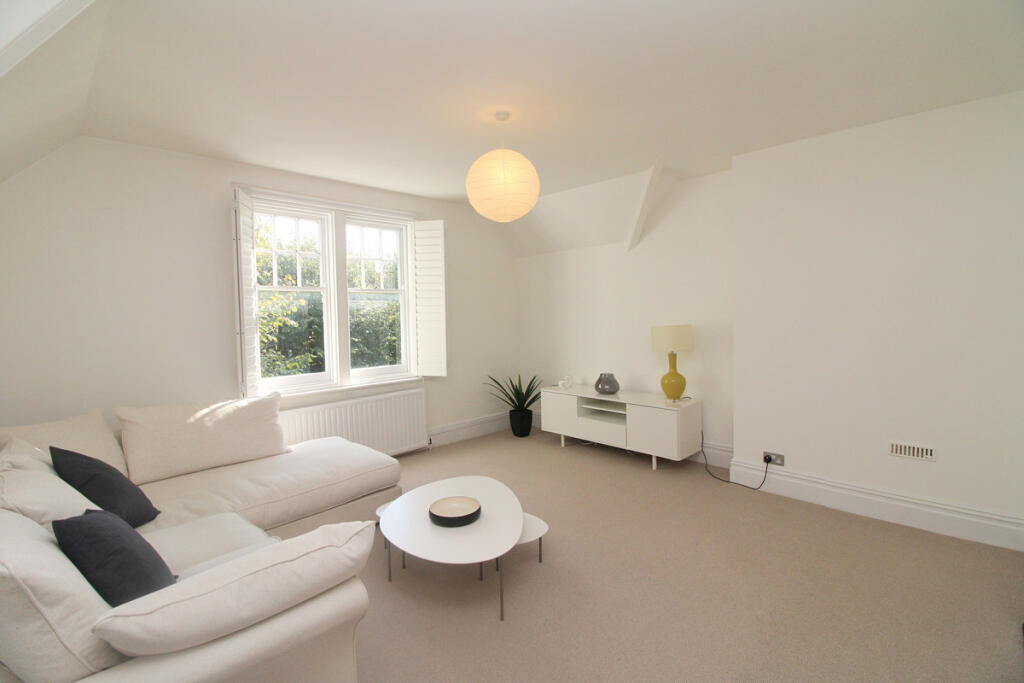 Fourth Avenue, Hove photo 3