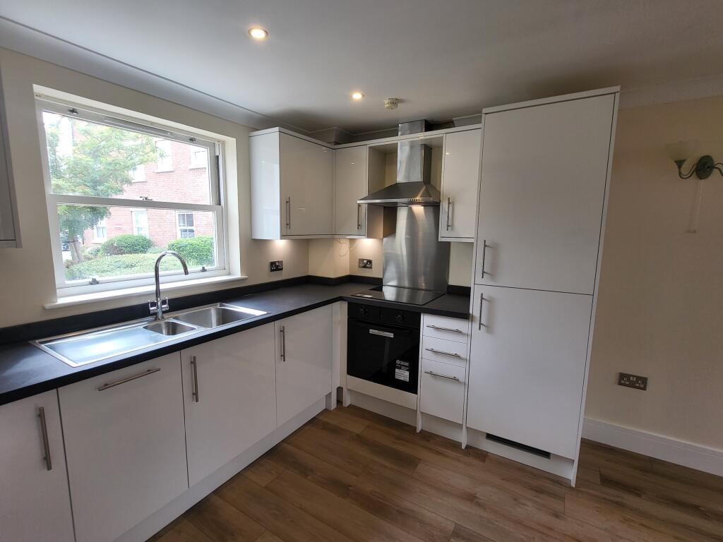 Apartment in Monmouth, Overmonnow - View 2