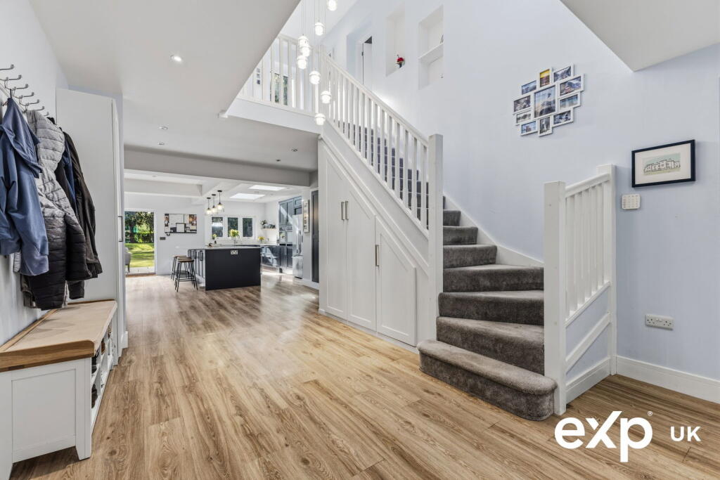 Kirk Lane, Ruddington, Nottingham, NG11 6NN photo 4