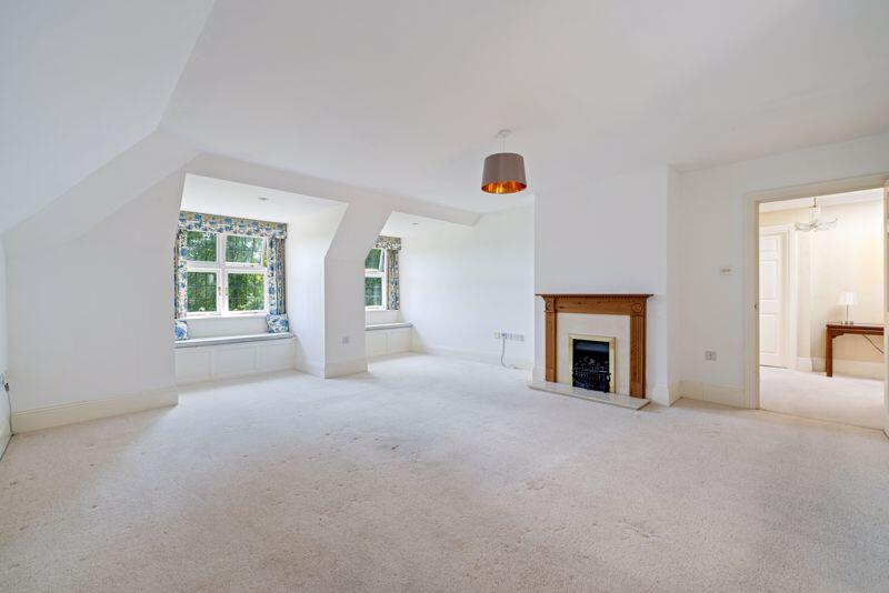 The Avenue, Summersdale, Chichester - View 4