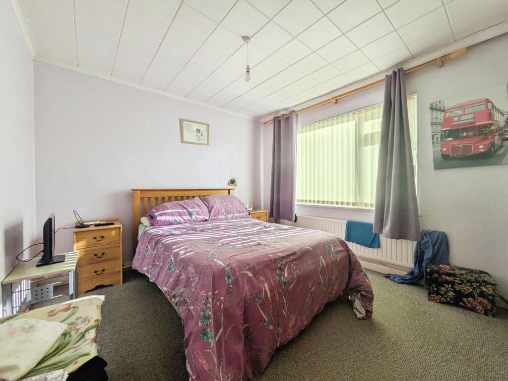House in Truro, Illogan - More