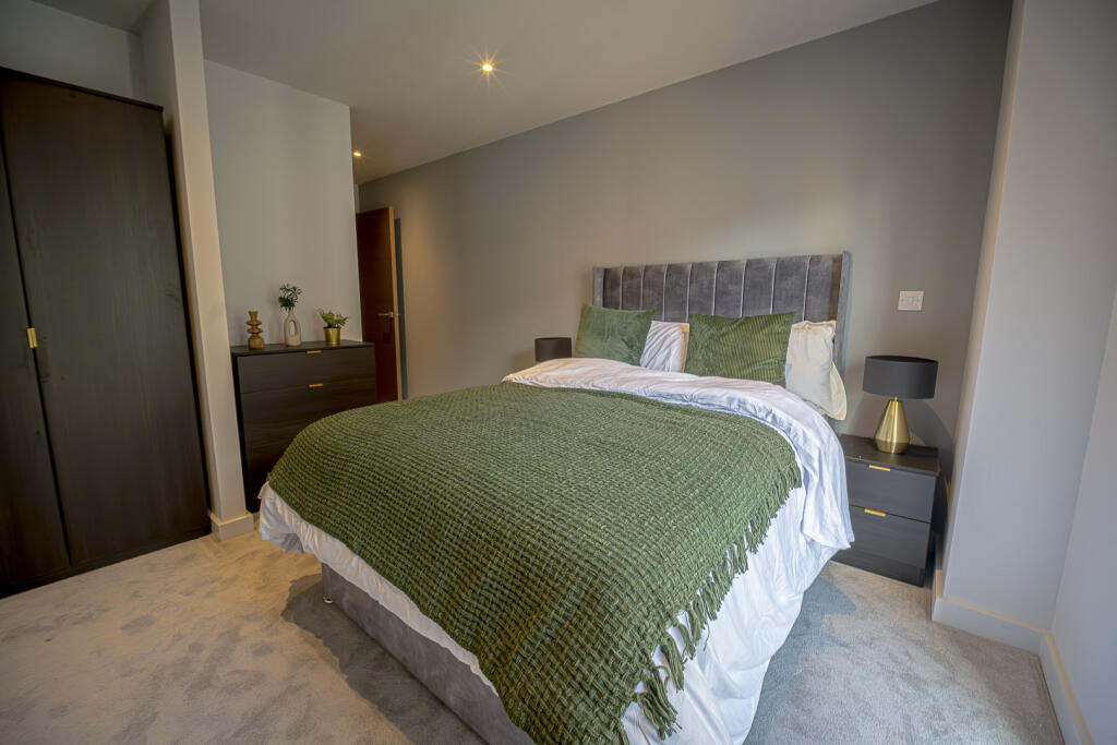 Apartment in Manchester - View 5
