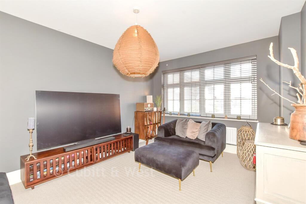 House in Winchester, Newlands - View 4