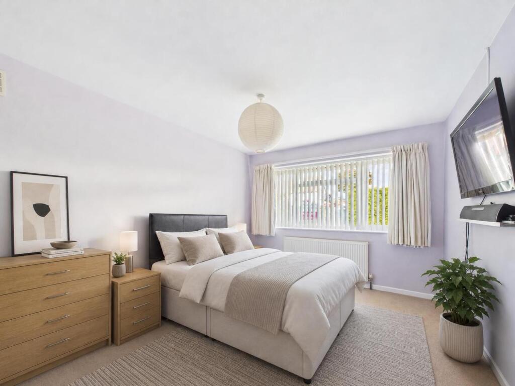 House in Derby, Mickleover - More
