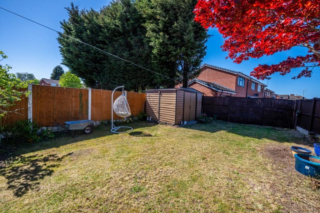 Fawley Close, Willenhall photo 4