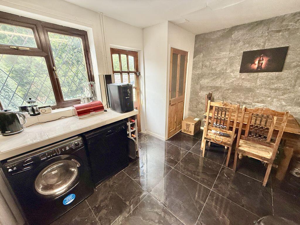 House in Stockport, Woodley - View 5