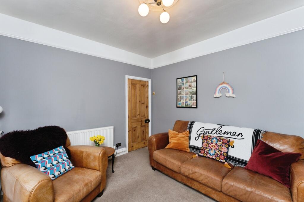 Wood Street, DEESIDE, Clwyd, CH5 photo 4