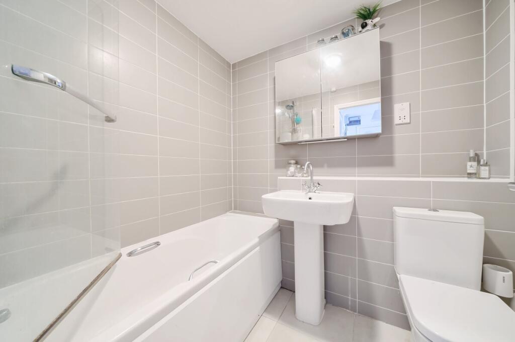 Apartment in London, Royal Borough of Greenwich - View 4