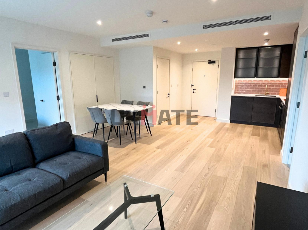 Main image of property: 47 Royal Crest Avenue