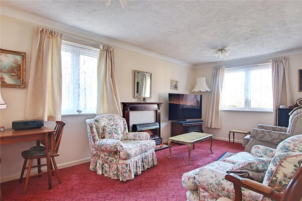 Silverwood Court, Wakehurst Place, Rustington, Littlehampton, BN16 photo 2