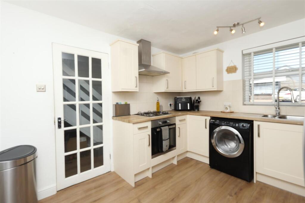 House in Eastbourne, East Sussex - View 5