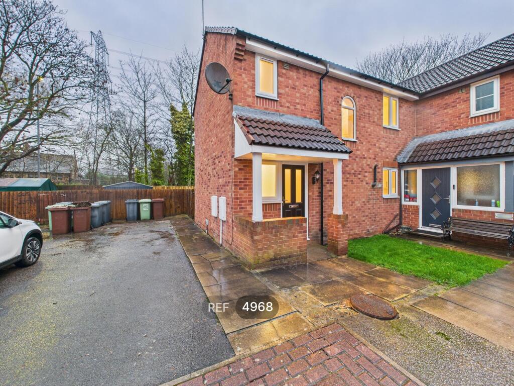 Main image of property: 9, Pinders Green Court, Leeds, LS26 9BB