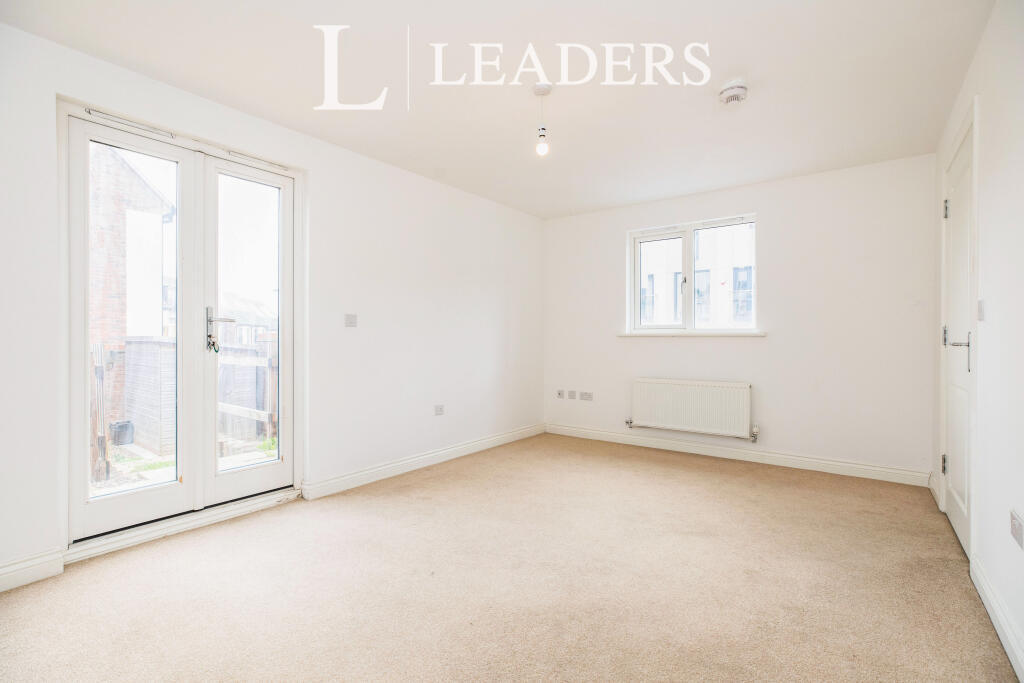 House in Upton, St Crispin's - View 2